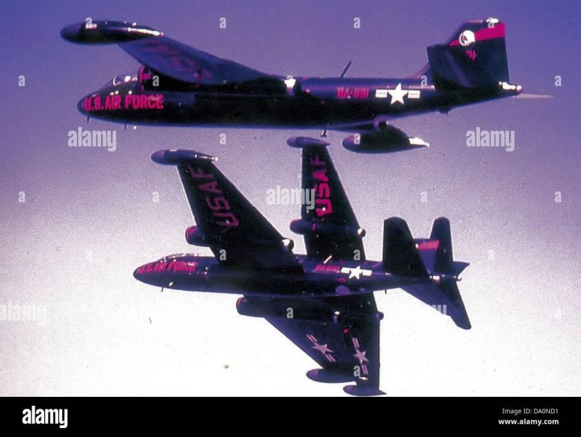 B 57 бомбардировщик