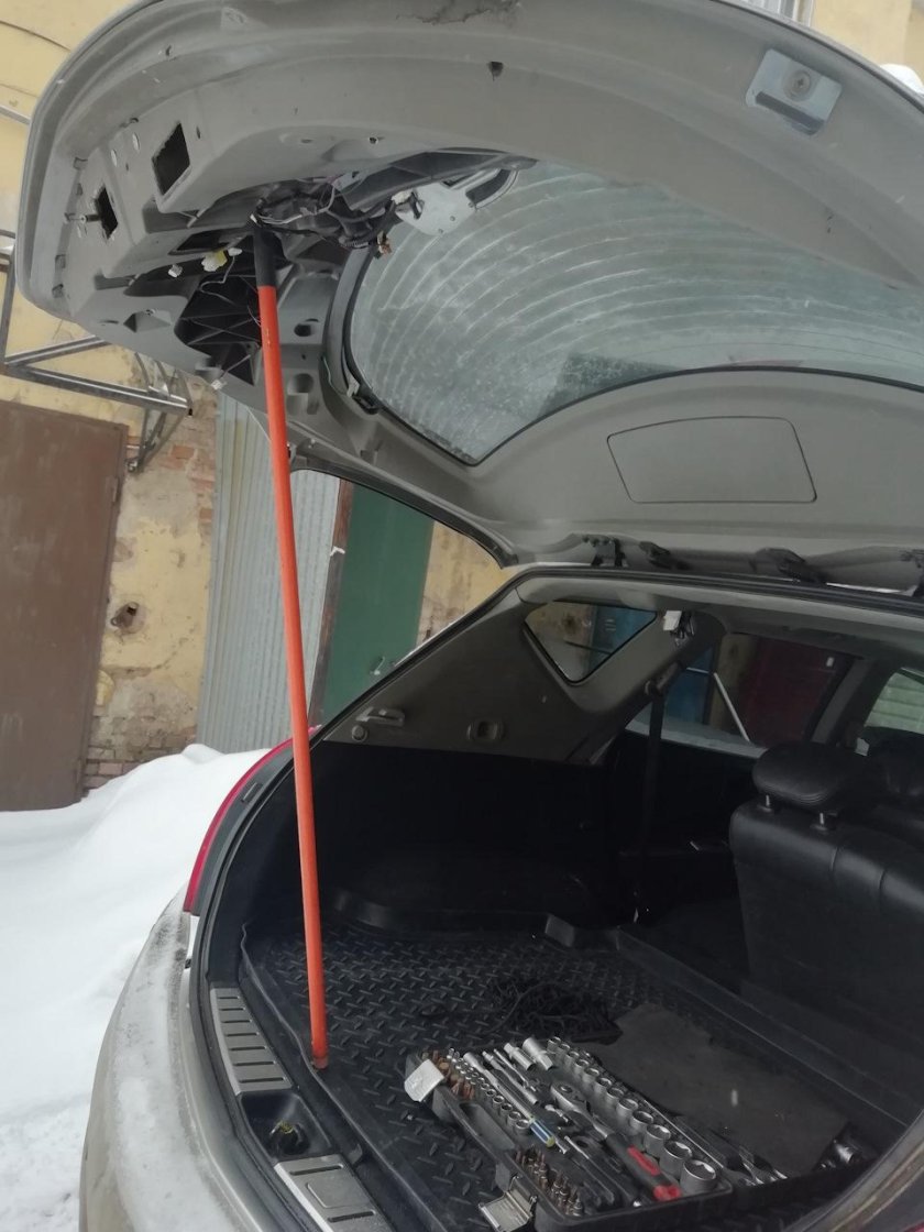 Замок багажника Ниссан Мурано