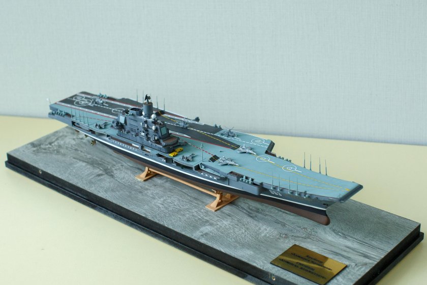 Кузнецов авианесущий крейсер модель