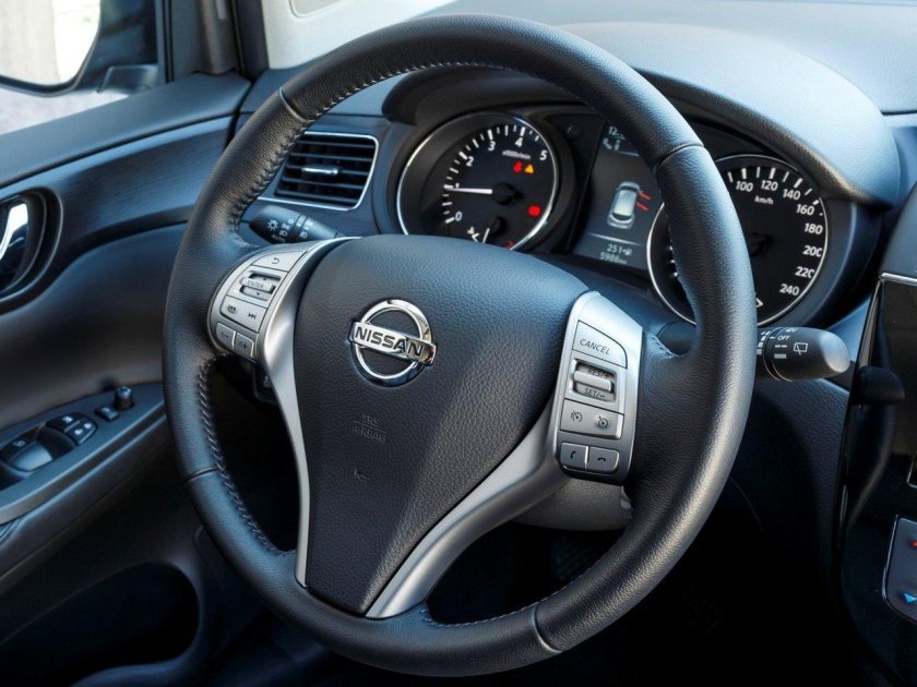 Ниссан Альмера Пульсар