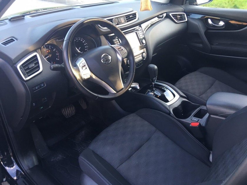 Nissan Qashqai 2018 салон