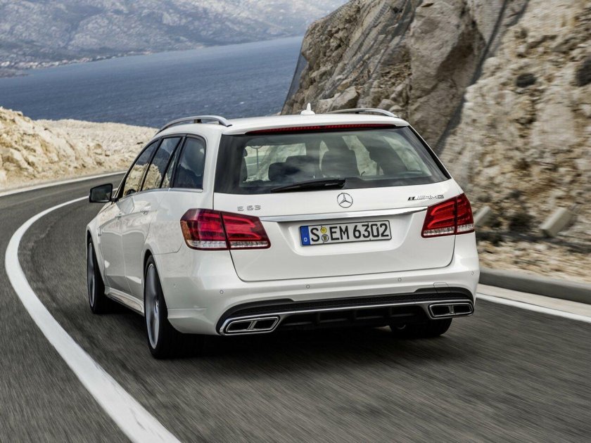 Мерседес Бенц е63 АМГ универсал