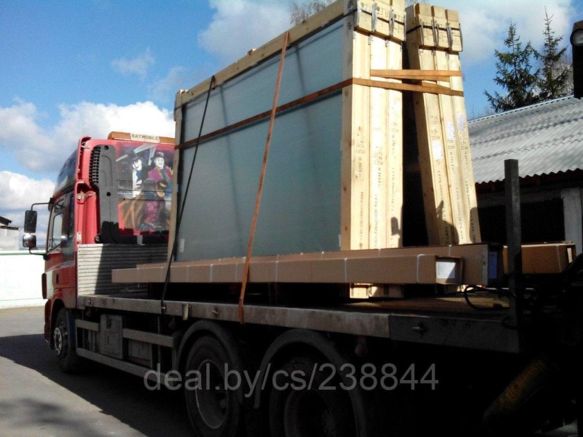 Автомобиль для перевозки стекла