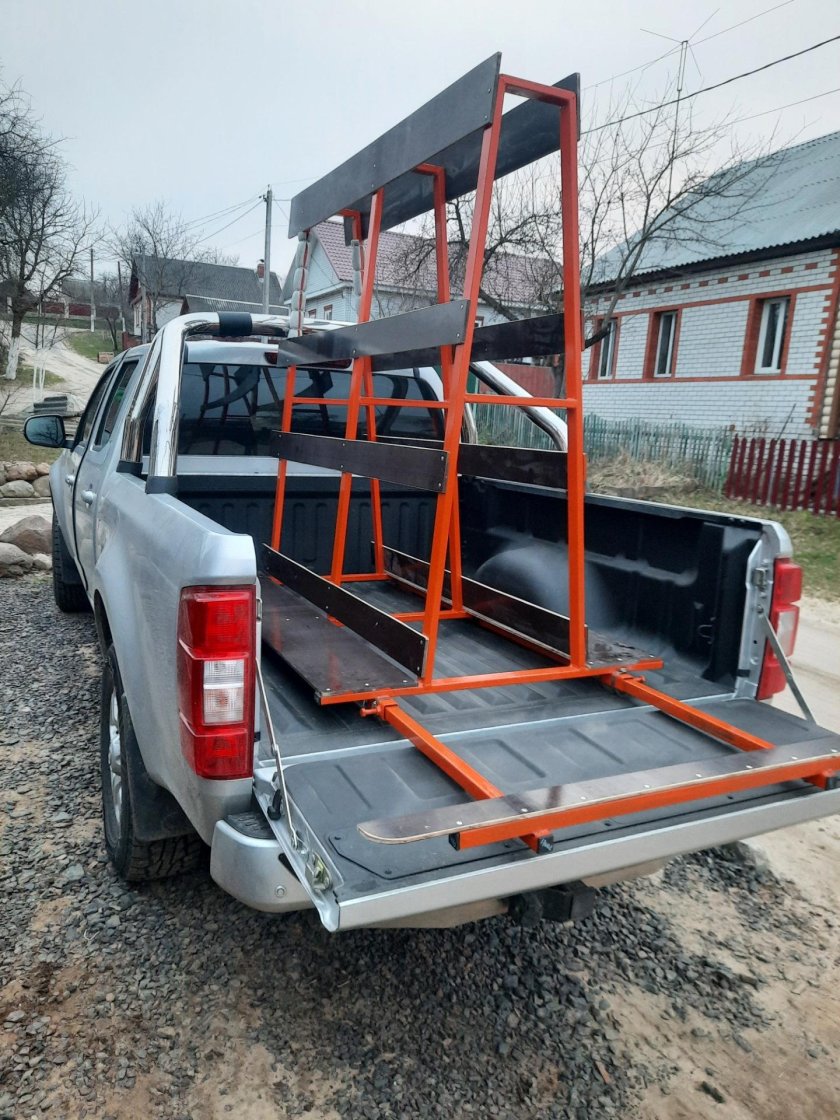 Пирамида на прицеп для перевозки окон