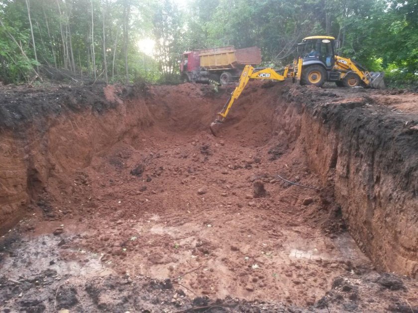 JCB 3cx копка траншей