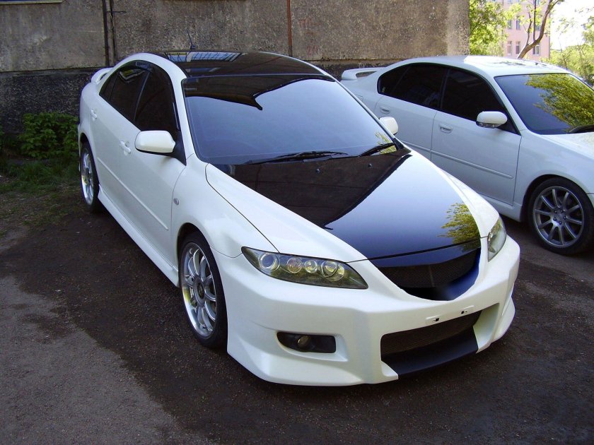 Черная глянцевая пленка для авто