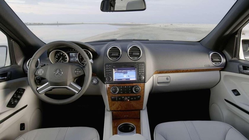 Mercedes Benz ml 320 салон