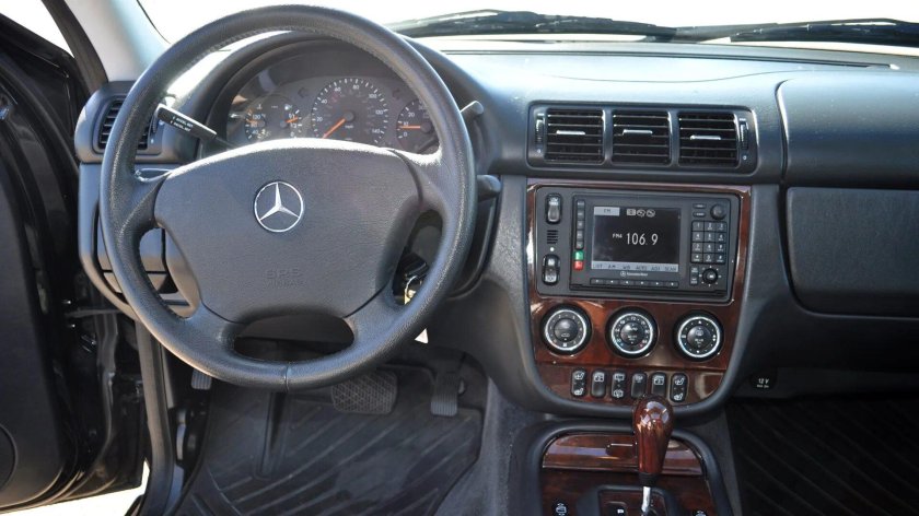 Mercedes Benz ml 2001 салон