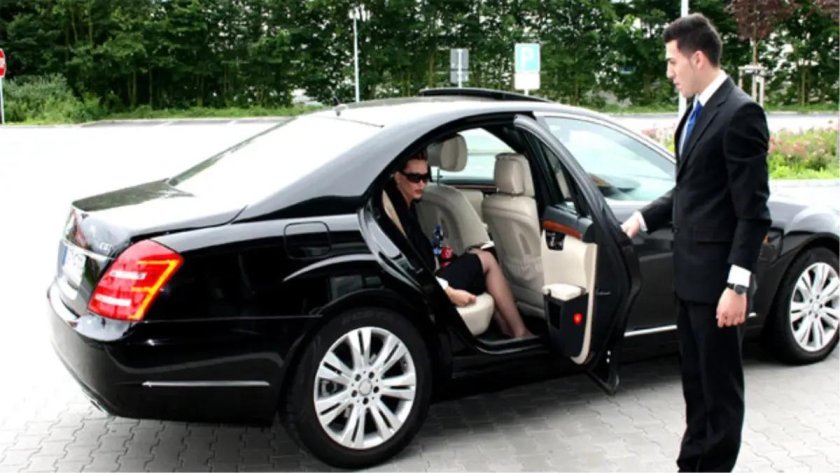 Мерседес Майбах личный водитель