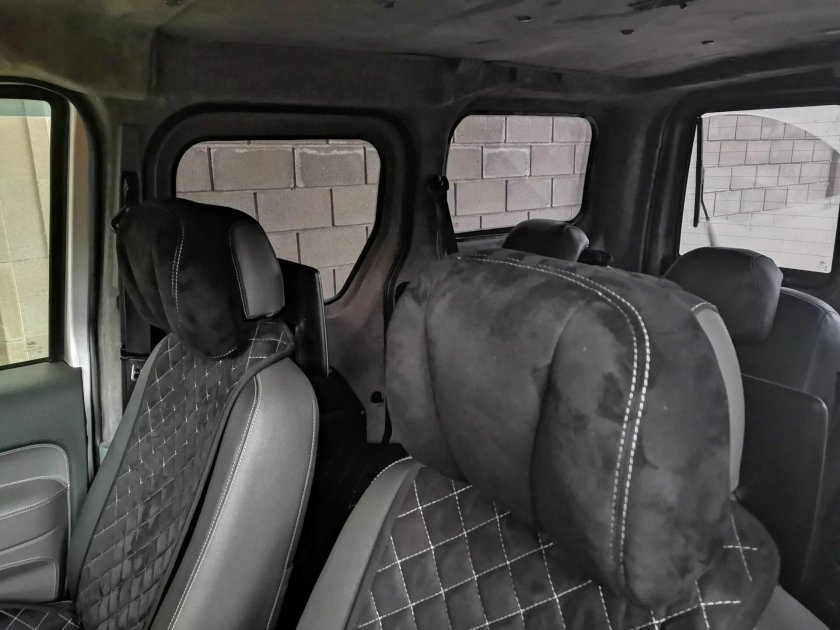 Kia Besta сидения 2 ряда