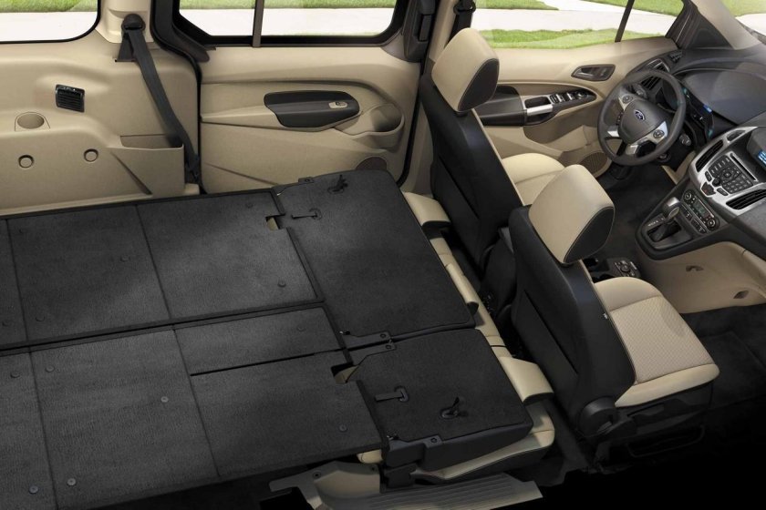 Форд Торнео Коннект 7 мест