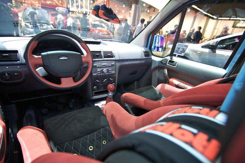 Ford connect автозвук