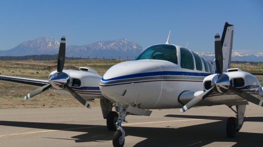 Бичкрафт Барон 58