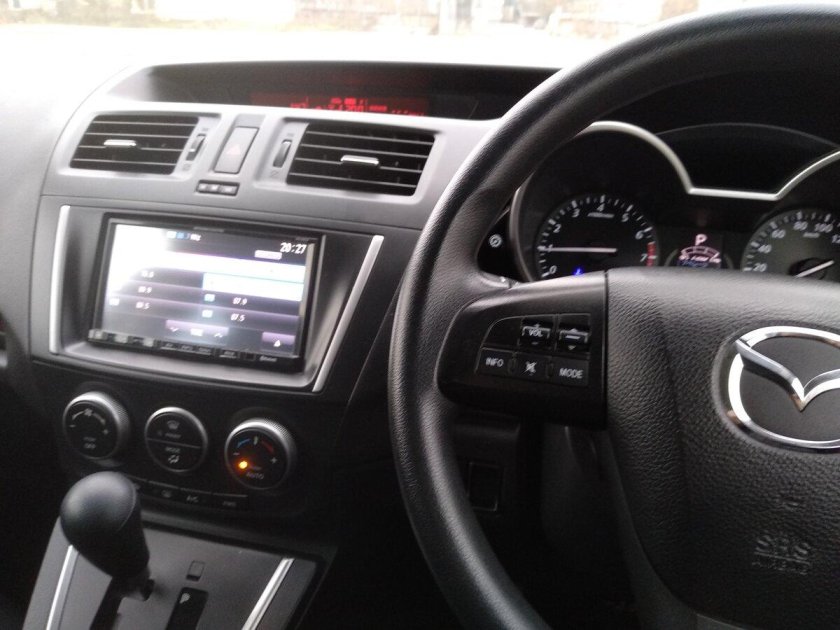 Mazda Premacy 7 мест салон