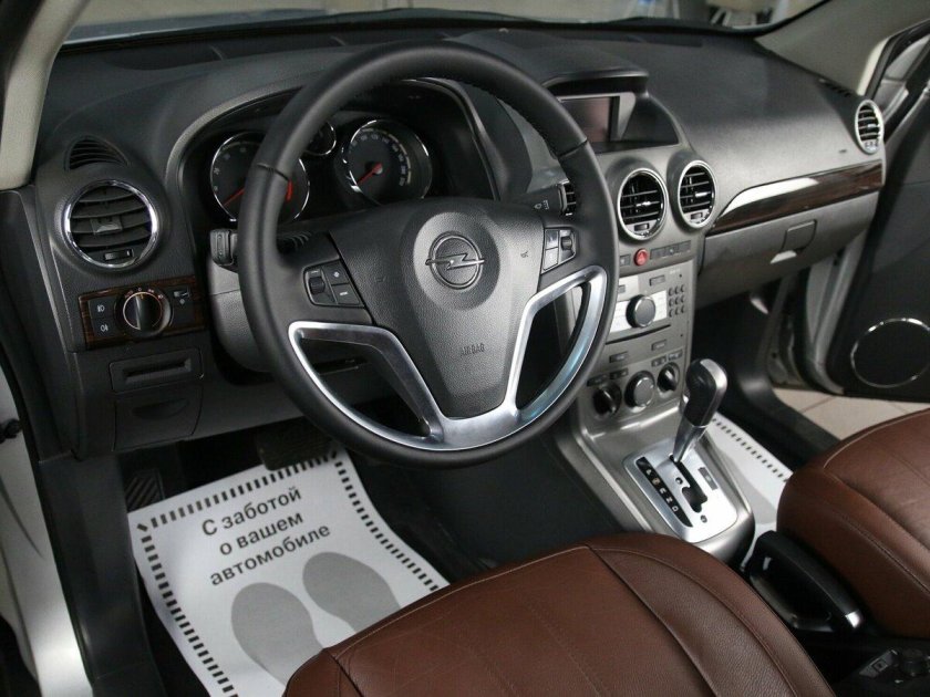 Opel Antara 2008 салон