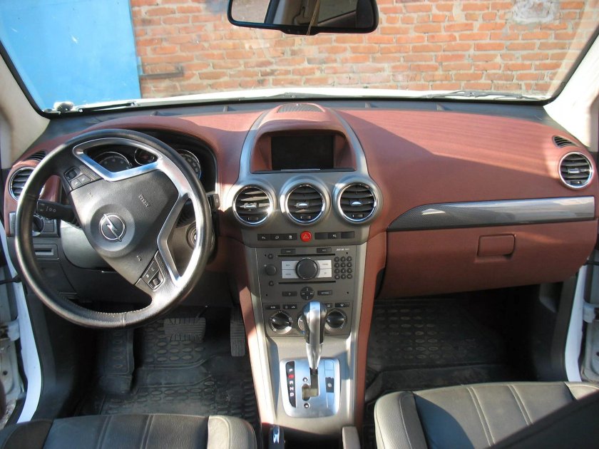 Opel Antara 2008 торпеда