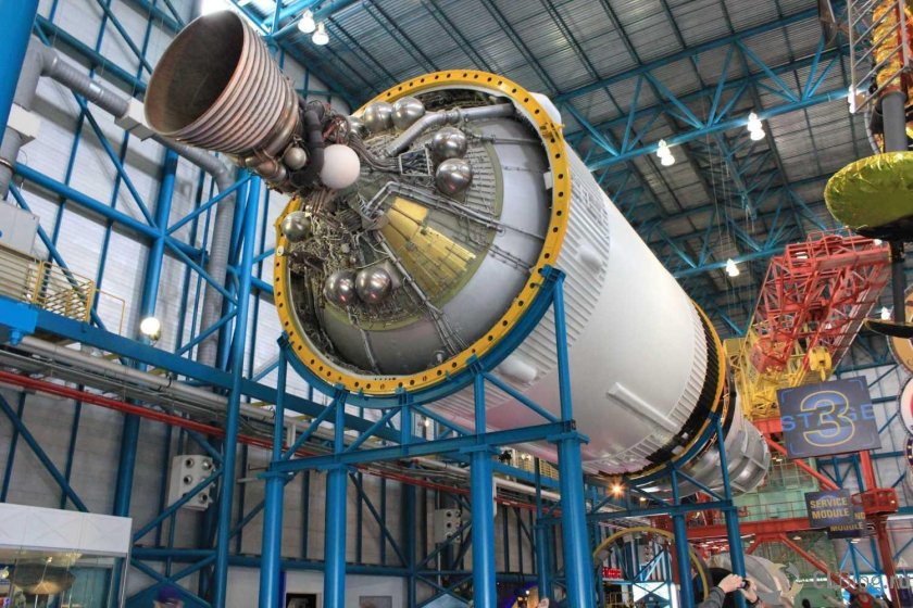 Первая ступень Сатурн 5