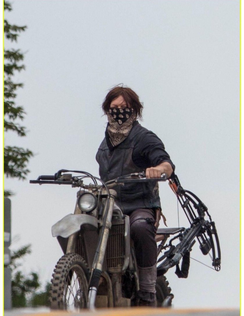 Дэрил Диксон на байке