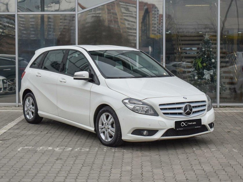Мерседес б 180 2012