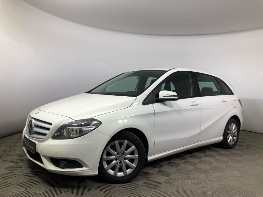 Мерседес-Бенц с180 2014