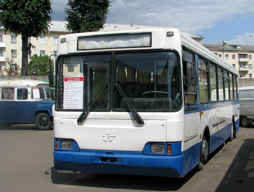 Неман-52012 автобус