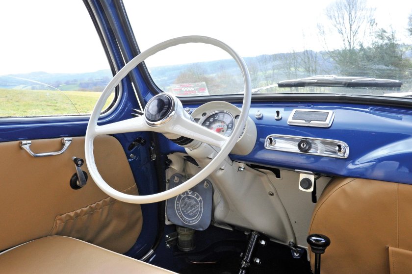 Fiat 600 Multipla салон