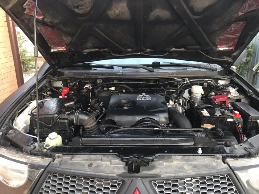 L200 Mitsubishi под капотом