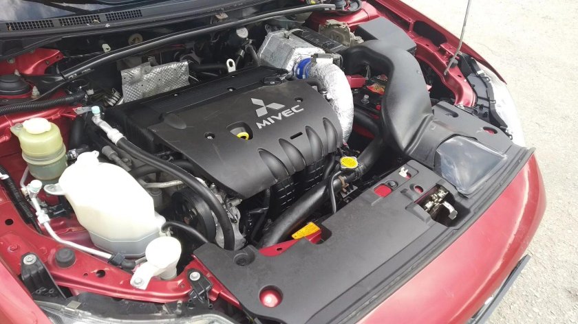 Mitsubishi Lancer 2008 под капотом