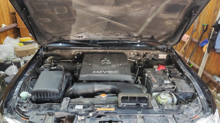 Паджеро 2 под капотом