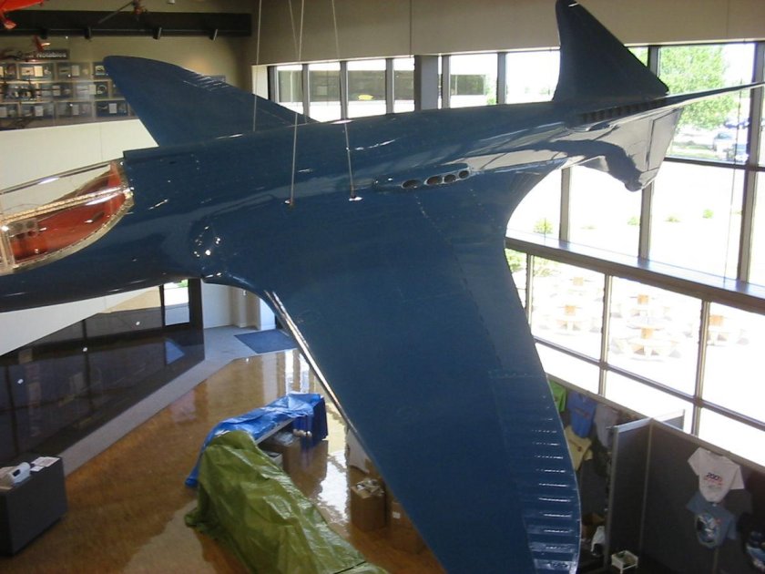 Bugatti model 100 двигатель