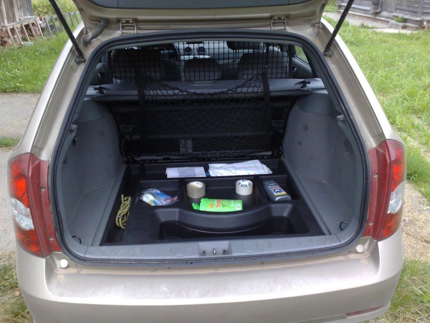Chevrolet Lacetti Wagon багажник