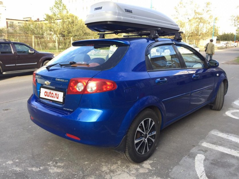 Багажник Thule Chevrolet Lacetti 2010