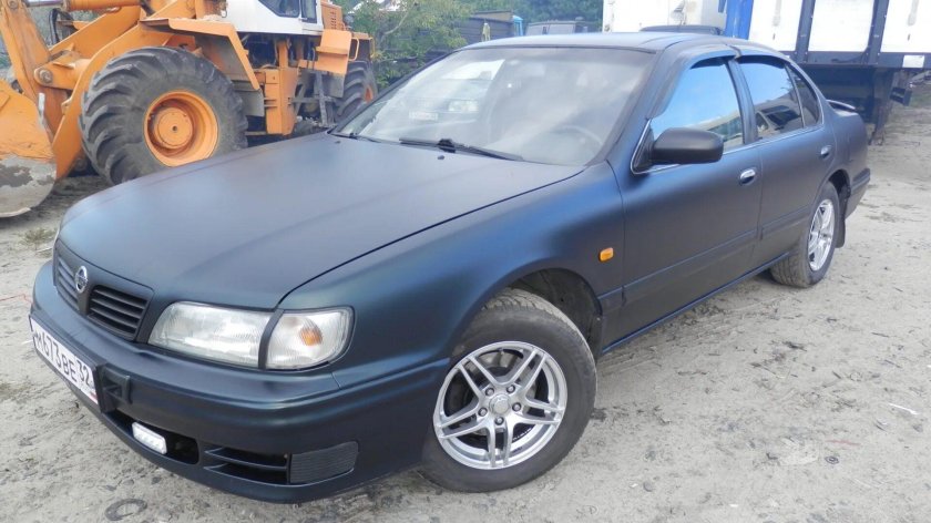 Ниссан Максима а32 синий матовый