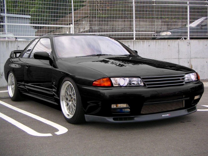 Nissan Skyline r32