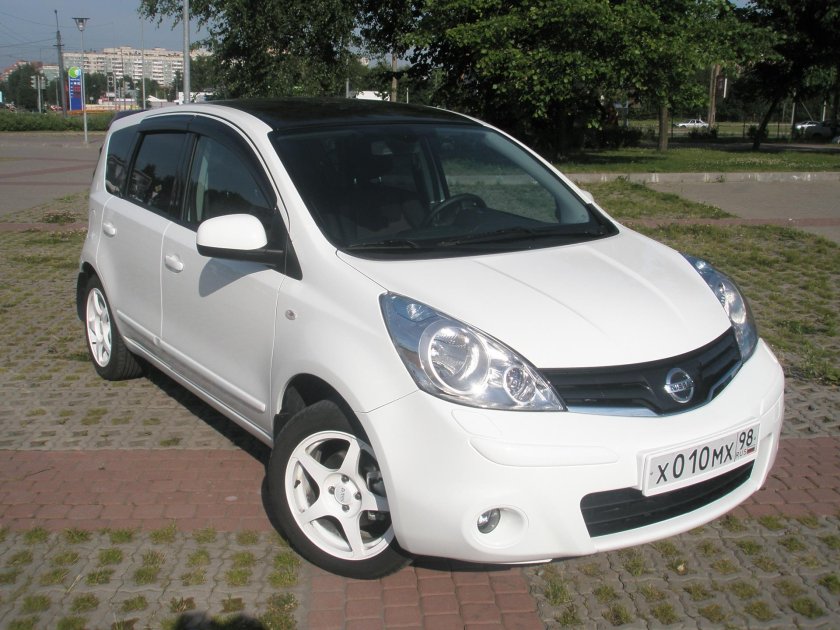 Ниссан ноут е12