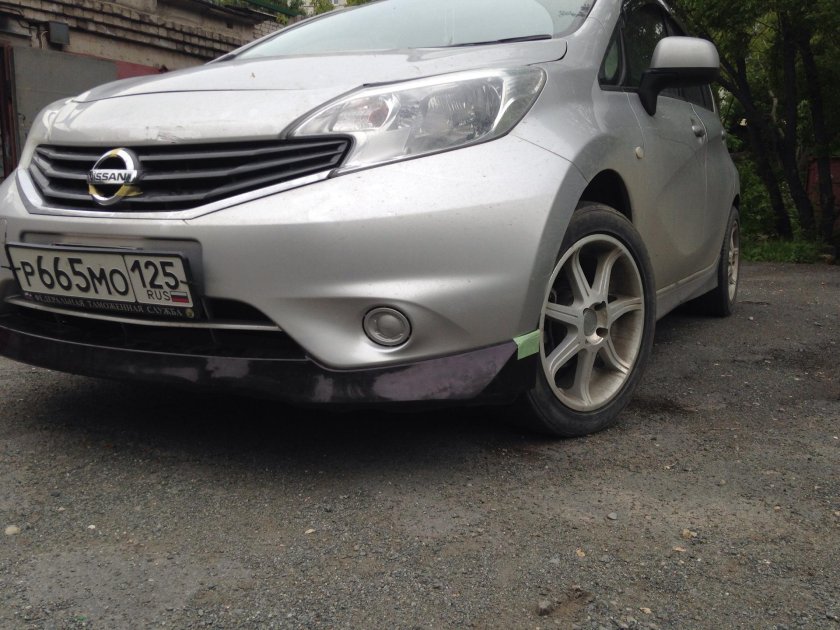 Обвес на Ниссан Альмера g15