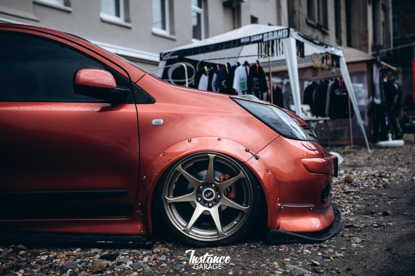 Nissan Note фендеры